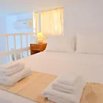 Apartman Victoria Apartement-loft With Amazing Sea View In Port Adámasz