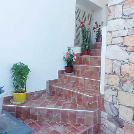 Victoria Apartement-loft With Amazing Sea View In Port アパート アダマス