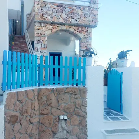 Apartman Victoria Apartement-loft With Amazing Sea View In Port Adámasz